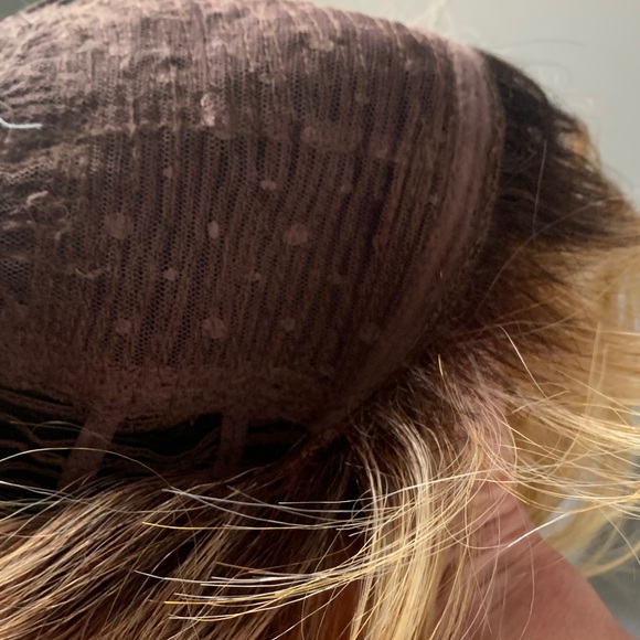 Chic Blonde Ombre Short Wig - Picture 5 of 5